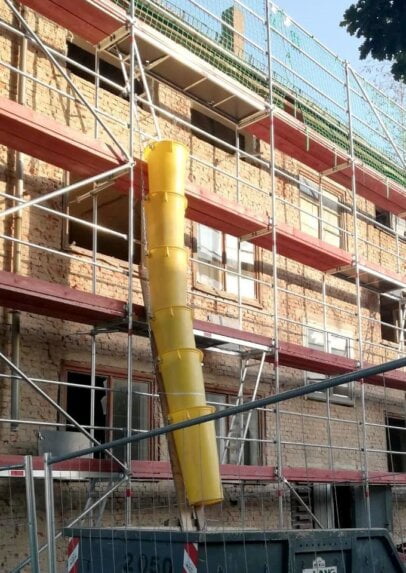 Außenansicht vom Umbau eines Mehrfamilienhauses in Chemnitz (Sachsen) Außenansicht vom Umbau eines Mehrfamilienhauses in Chemnitz (Sachsen)