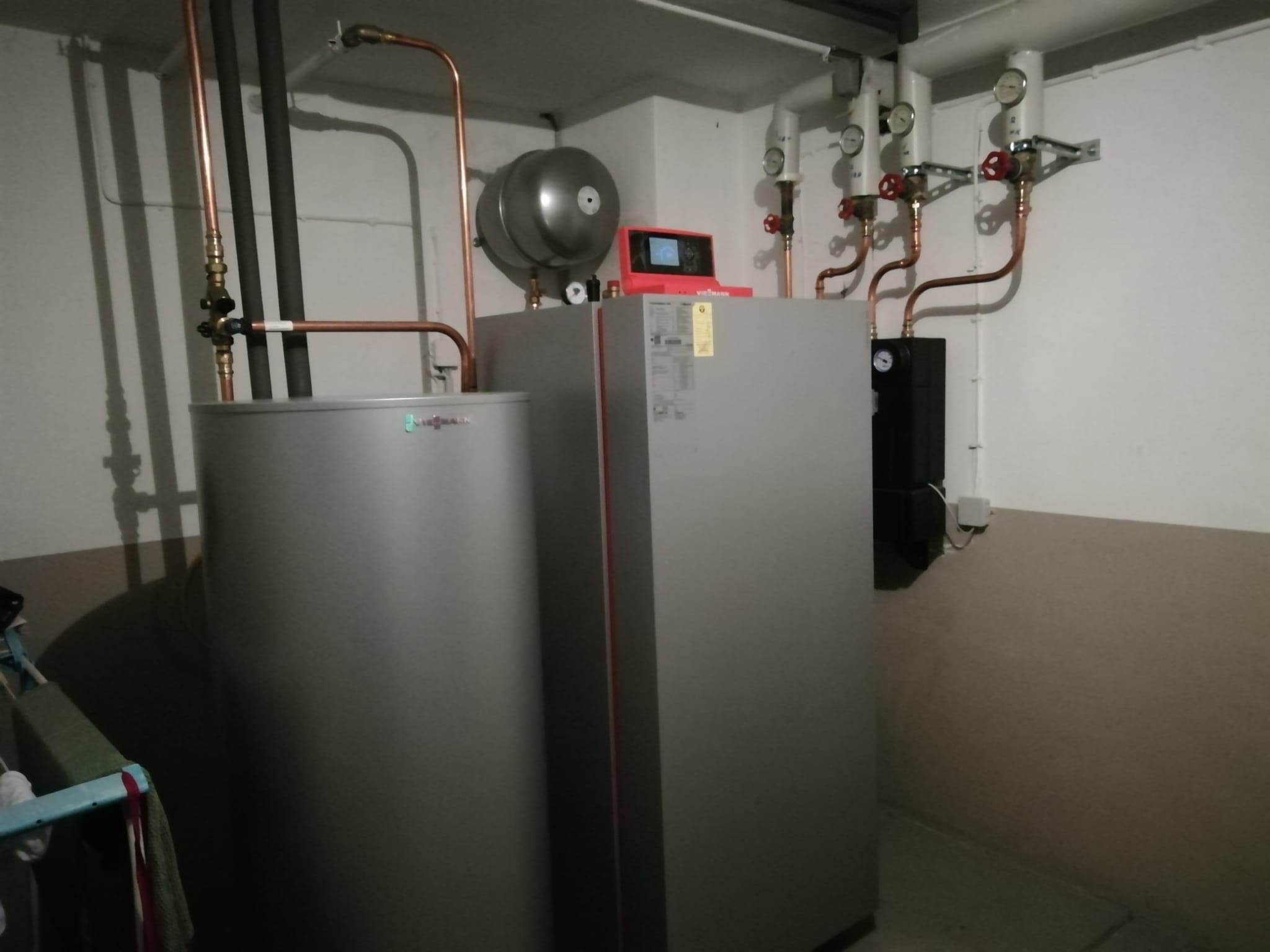 Neue Gasheizung im Umbau Einfamilienhaus in Borken (NRW) Neue Gasheizung im Umbau Einfamilienhaus in Borken (NRW)